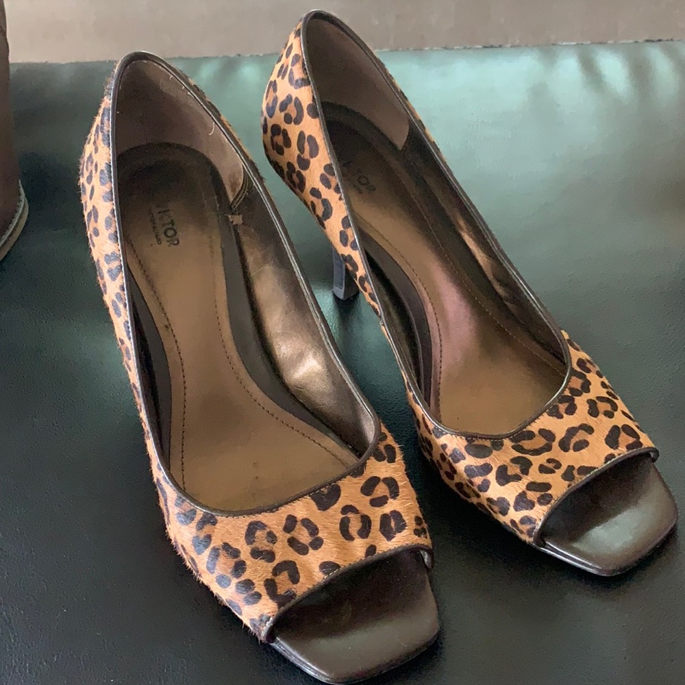 Victor Alfaro Leopard heels